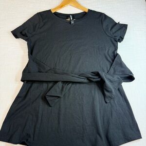 Agnes & Dora Women’s T-Shirt M Black Short Sleeve Stretch Round Neck NWOT